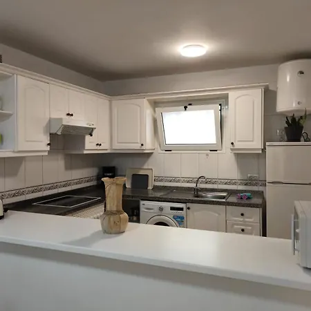 Vivienda Con Piscina En El Apartamento